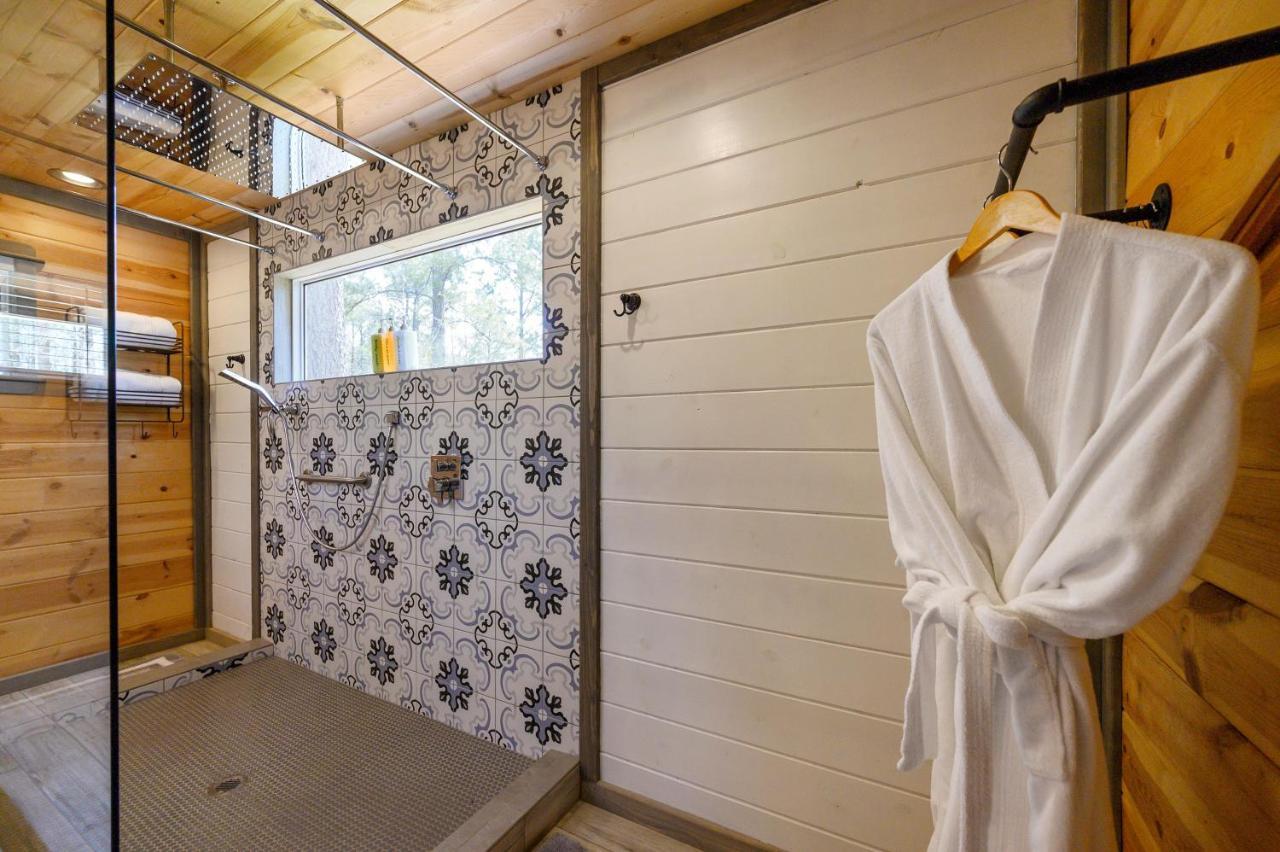 Convenient Romantic Hot Tub Bbq 3-Night Special! Broken Bow Exteriér fotografie